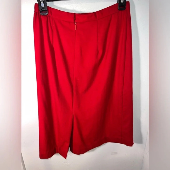Talbots, 6 vintage red wool fully lined darted, rear vent zip latch button close - Picture 2 of 7